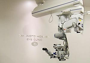 天井懸垂型 眼科用手術顕微鏡